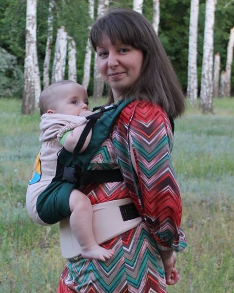 Ergonomic baby carrier, front position